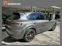 Usado Porsche Cayenne 353 CV (259 kW) 2024 Gris / plata SUV