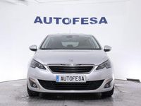 Usado Peugeot 308 Allure 110 CV (80 kW) 2016 Plateado Utilitario