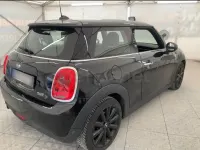 Usado Mini ONE 102 CV (75 kW) 2017 Negro Utilitario