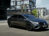 Nuevo Mercedes EQE350 AMG 234 kW (319 CV) 2026 Azul Berlina