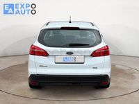 Usado Ford Focus Trend 100 CV (73 kW) 2015 Blanco Familiar