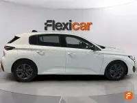 Usado Peugeot 308 Active 130 CV (95 kW) 2022 Blanco
