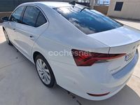 Usado Skoda Octavia Selection 204 CV (150 kW) 2025 Blanco Berlina