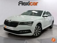 Usado Skoda Superb Style 150 HP (110 kW) 2022 Branco Carrinha