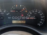 Usado Fiat Punto 80 CV (58 kW) 2001 Blanco Utilitario