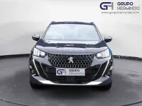 Usado Peugeot 2008 GT 130 CV (95 kW) 2021 Negro SUV