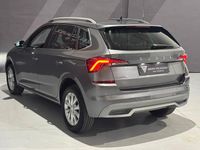 Usado Skoda Kamiq Ambition 110 CV (80 kW) 2022 Gris SUV