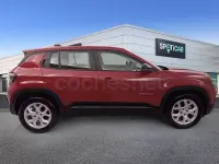 Usado Jeep Avenger Altitude 100 CV (73 kW) 2024 Rojo SUV