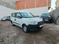 Używany Fiat Doblò Active 90 KM (66 kW) 2014 Biały Minivan