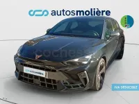 Usado Cupra Leon 150 HP (110 kW) 2024 Preto Sedan