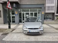 Usado Ford Focus Trend 115 CV (84 kW) 2003 Plateado Utilitario