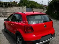 Usado VW Polo Cross 105 CV (77 kW) 2011 Rojo Utilitario