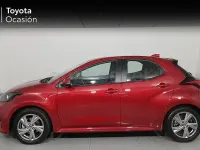 Usado Toyota Yaris Hybrid Active 116 CV (85 kW) 2025 Rojo Berlina
