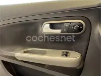 Usado Seat Cordoba Reference 85 CV (62 kW) 2008 Gris / plata Berlina