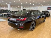 Usado BMW 318 150 CV (110 kW) 2023 Gris / plata Berlina