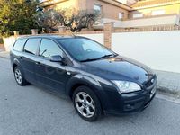 Usado Ford Focus Trend 145 CV (106 kW) 2008 Gris / plata Familiar