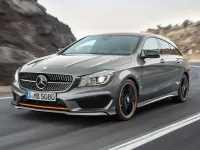 Usado Mercedes CLA180 Shooting Brake 122 CV (89 kW) 2018 Blanco Familiar