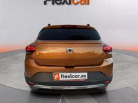 Usado Dacia Sandero Essentiel 101 CV (74 kW) 2021 Amarillo Utilitario