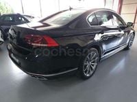 Usado VW Passat R-line 150 CV (110 kW) 2020 Negro Berlina