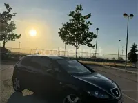 Usado Seat Leon Reference 140 CV (102 kW) 2006 Negro Utilitario