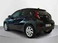 Usado Toyota Aygo X Play 72 CV (52 kW) 2024 Negro SUV