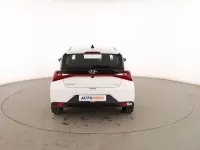 Usado Hyundai i20 101 CV (74 kW) 2022 Blanco Utilitario