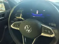 Usado VW Polo Life 95 CV (69 kW) 2022 Gris / plata Utilitario