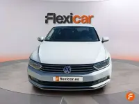 Usado VW Passat Advance 150 CV (110 kW) 2018 Blanco Berlina