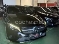 Usado Mercedes C180 120 CV (88 kW) 2015 Azul Familiar