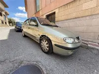 Usado Renault Mégane II Authentique 80 CV (58 kW) 2002 Beige Berlina
