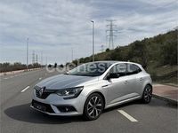 Usado Renault Mégane GrandTour LIMITED 130 CV (95 kW) 2018 Gris / plata Familiar