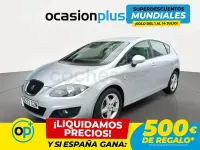Usado Seat Leon Reference 125 CV (91 kW) 2010 Gris / plata Utilitario