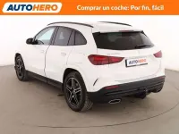 Usado Mercedes GLA200 AMG line 163 CV (119 kW) 2025 Blanco SUV