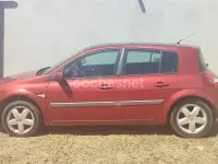 Occasion Renault Mégane Dynamique 85 PK (62 kW) 2007 Rood Sedan