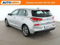 Usado Hyundai i30 140 CV (102 kW) 2017 Gris Utilitario