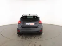 Usado Ford Focus ST-Line 120 CV (88 kW) 2018 Gris Berlina