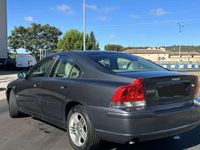 Usado Volvo S60 163 CV (119 kW) 2004 Gris Berlina
