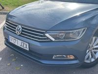 Usado VW Passat Advance 120 CV (88 kW) 2017 Azul Berlina