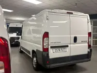 Usado Peugeot Boxer 120 CV (88 kW) 2010 Blanco Van