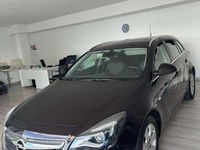 Usado Opel Insignia 101 CV (74 kW) 2017 Burdeos Familiar