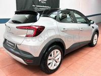 Usado Renault Captur Equilibre 91 CV (66 kW) 2023 Gris / plata SUV
