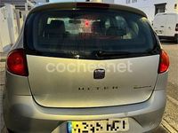 Usado Seat Altea Reference 105 CV (77 kW) 2011 Gris / plata Monovolumen