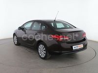Usado Opel Astra Excellence 111 CV (81 kW) 2014 Marrón Berlina