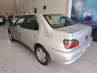 Usado Peugeot 306 90 CV (66 kW) 2000 Gris / plata Berlina