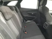 Usado Peugeot 3008 Active 130 CV (95 kW) 2022 Blanco SUV