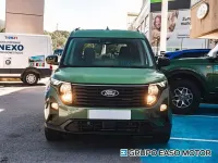 Usado Ford Tourneo Titanium 125 CV (91 kW) 2024 Verde Van