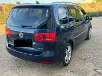 Usado VW Touran Advance 140 CV (102 kW) 2014 Azul Monovolumen