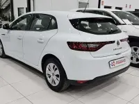 Usado Renault Mégane IV Life 101 CV (74 kW) 2018 Blanco Utilitario