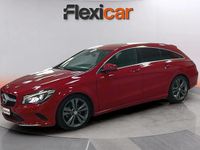 Usado Mercedes CLA200 Shooting Brake 136 CV (100 kW) 2017 Rojo Familiar