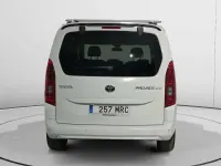 Usado Toyota Proace Active 131 CV (96 kW) 2024 Blanco Monovolumen